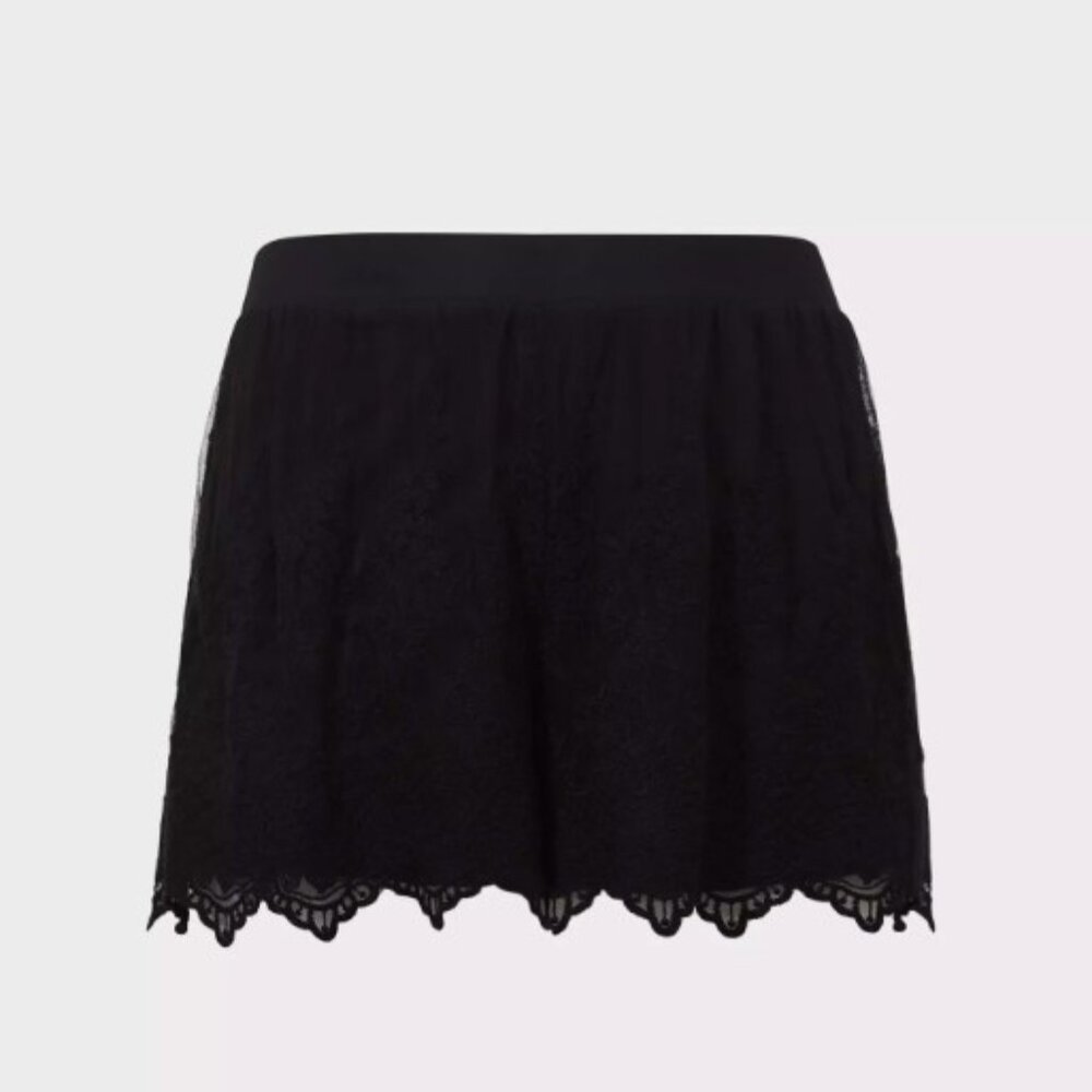Torrid size 3 Black Embroidered Mesh Short